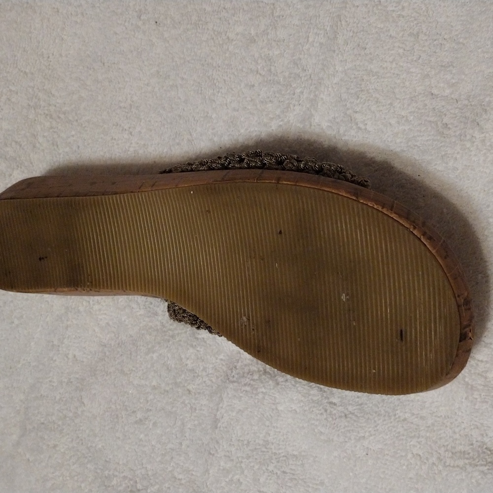 Vintage, Avon Women's crocheted slingback sandals in Brown. - Picture 4 of 8